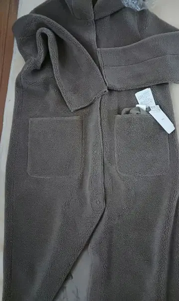 택 포함 미사용 새상품 vin 리버서블 롱 아우터