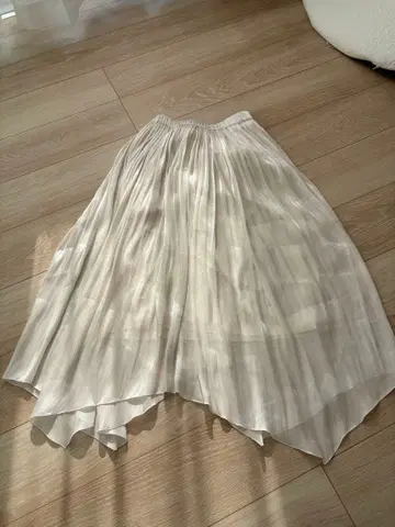 FONCE 화이트 플레어 스커트 36