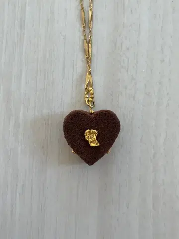 Q-pot. 럭스 하트 쇼콜라 목걸이 큐포트