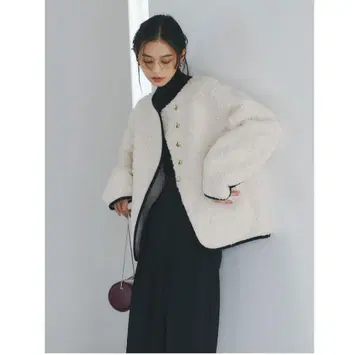 새상품 anuans ECOPEL 파이핑 보아 자켓