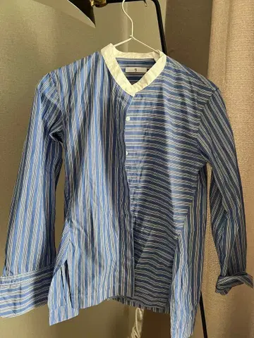 유니클로+J 클레릭 블루 스트라이프 셔츠 S 사이즈
