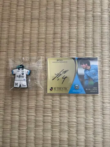 가와사키 프론탈레 와키사카 야스토 선수 저지 넘버 사인 카드와 덤입니다.