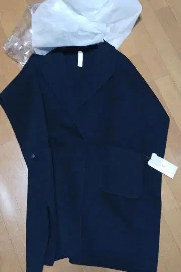 택 포함 미사용 새상품 Aga 코트