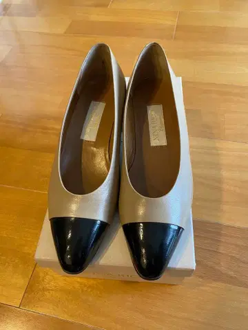 니나리치 NINA RICCI 펌프스