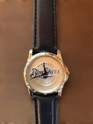 요코하마 베이스타즈 쿼츠 손목시계 아날로그