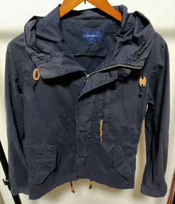 UNION STATION 네이비 마운틴 후드티