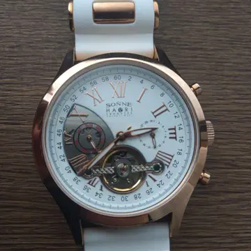 SONNE 손목시계 화이트/골드 크로노그래프 새상품