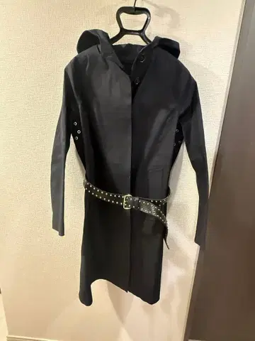 MACKINTOSH EDIT. 블랙 트렌치코트