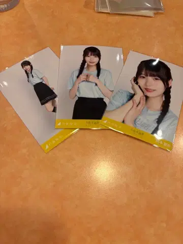 노기자카46 브로마이드 쿠보 시오리 졸업 콘서트 t 컴프 오카모토 히나