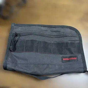 BRIEFING 블랙 클러치백