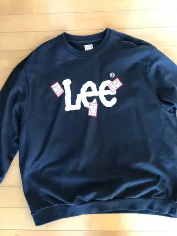 Lee 트레이닝복