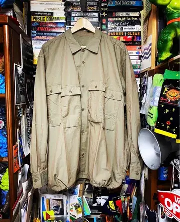 BROCHURE FLAG SHIRTS