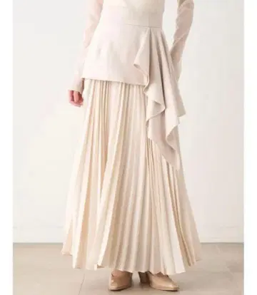 SNIDEL 스위칭 플리츠 스커트