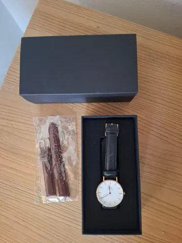 다니엘 웰링턴 여성용 손목시계