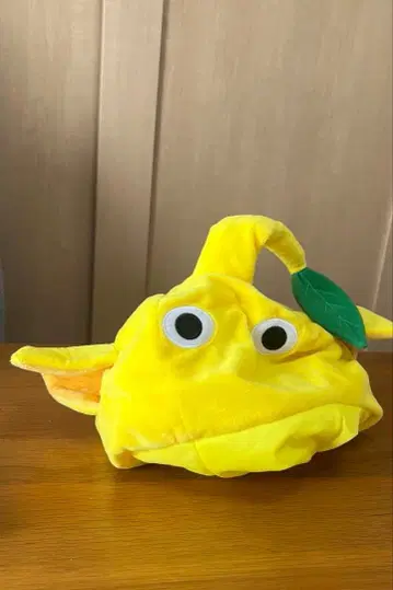 노랑 피크민 모자 분장 할로윈 송년회 클래스 모임 이벤트