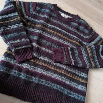 Unionmade Sim 핸드크라프트 니트 스웨터