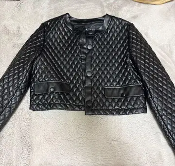 블랙 퀼팅 크롭 자켓