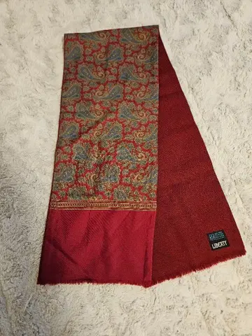 [ LIBERTY ] 페이즐리 무늬 스카프