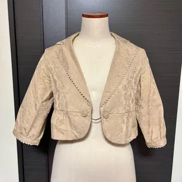 axes femme 숏 기장 자켓 볼레로 베이지 결혼식