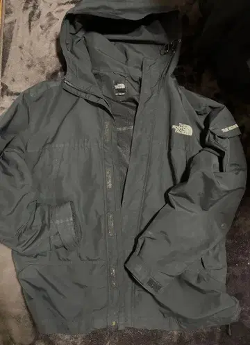 THE NORTH FACE 블랙 마운틴 파카