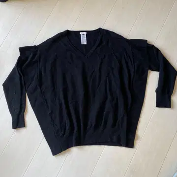 Sov. 블랙 V넥 니트 36