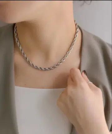 ear PAPILLONNER 스테인리스 목걸이