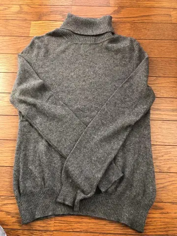 리미티드 에디션 캐시미어 100 터틀넥 니트 스웨터 그레이