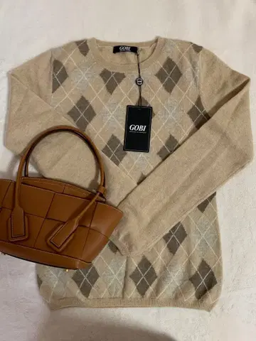 새상품 미사용 gobi 고비사 캐시미어 100 스웨터 베이지 계열 몽골산