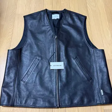새상품급 LSL LEATHER VEST / COOTIE (쿠티) 24AW