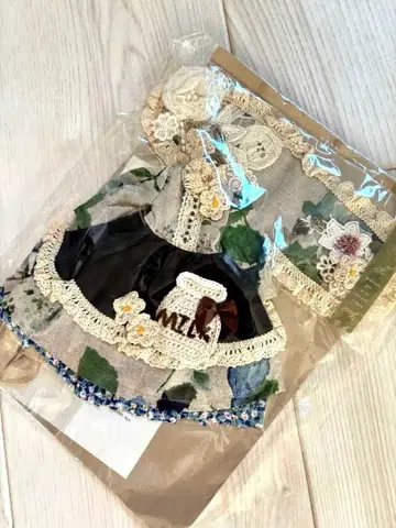 작가 네오 브라이스 아웃핏 꽃무늬 레이스 달린 드레스