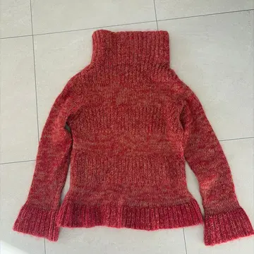 MACPHEE 니트 긴팔 터틀넥 레드 계열 F 소매 플레어 모헤어