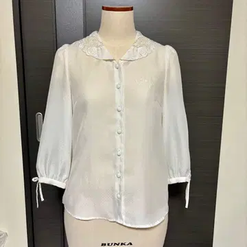 시크릿 허니 미녀와 야수 마을 벨 블라우스