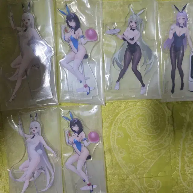 니케 제일복권 미개봉 아크릴 스탠드 팝니다.