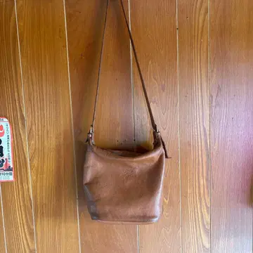 일비종떼 숄더백