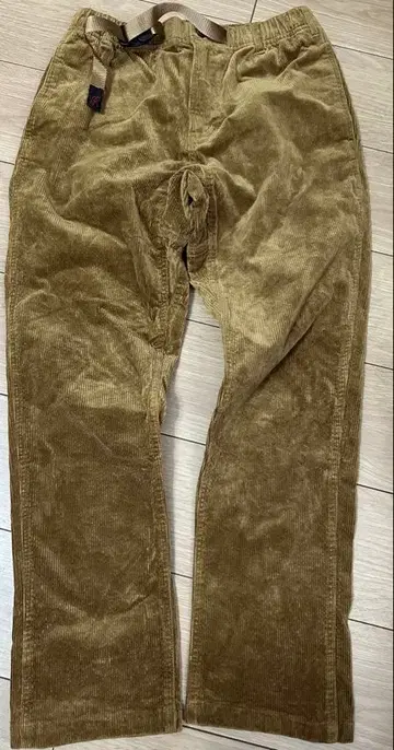 그라미치 코듀로이 팬츠 M 사이즈 베이지