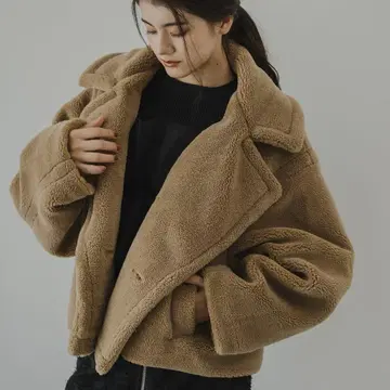 rectangle 테디베어 숏코트 모카