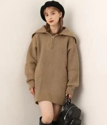 NICE CLAUP 하프 지퍼 세일러 카라 니트 원피스