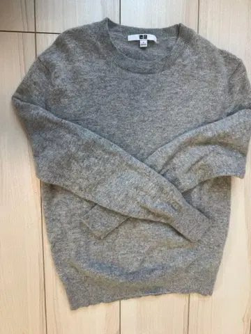 UNIQLO 그레이 캐시미어 니트 스웨터 S