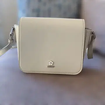 아이보리 숄더백