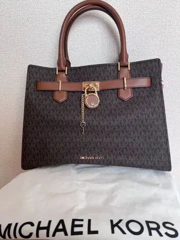 마이클코어스 모노그램 토트백