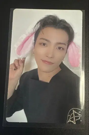 ATEEZ 홍중 트레이딩 카드 토끼 TOKTOQ 한정판 KQ