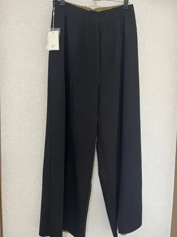 [미사용 새상품] 와이드 팬츠 (리버서블)