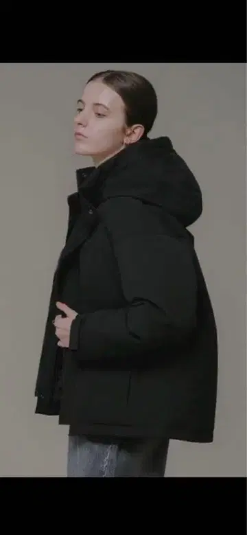 어반 리서치 서니 라벨 후디 다운 자켓 블랙