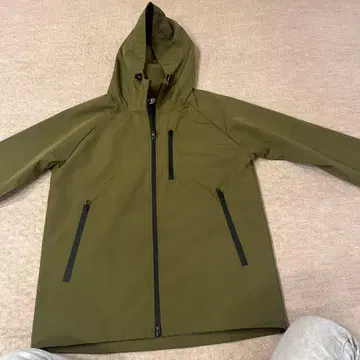 올리브 그린 마운틴 후드티