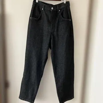 무인양품 나무 열매에서 만든 카폭 혼방 데님 배럴 팬츠 M 사이즈 블랙