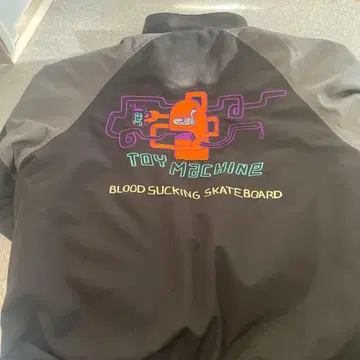 TOY MACHINE 나일론 자켓 피를 빨아먹는 스케이트보드