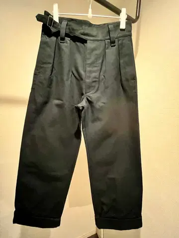 MHL. 트라우저 네이비 2 턱