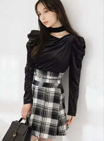 초커 부착 드레이프 시어 벨로아 상의