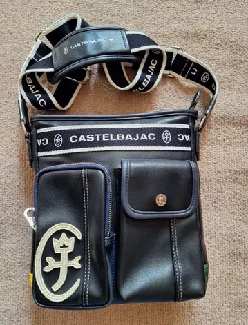 CASTELBAJAC 블랙 숄더백