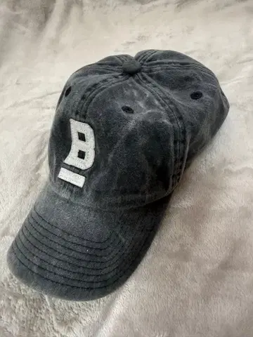 B_cap 한국 아이돌 착용